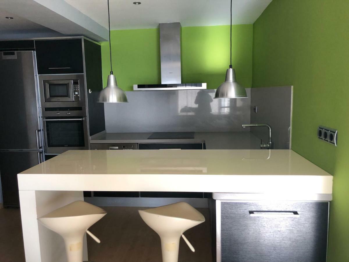 Apartamento Bruselas Салоу Екстер'єр фото